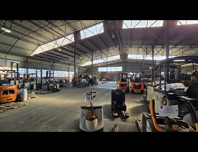 6,225M² WAREHOUSE FOR SALE IN CHLOORKOP